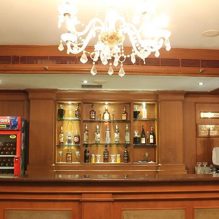 Hotel Emerald Park Chennai Exterior foto