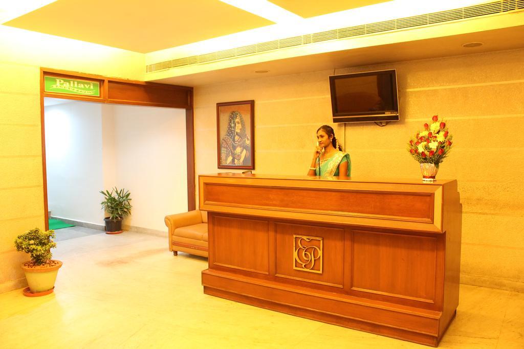 Hotel Emerald Park Chennai Exterior foto