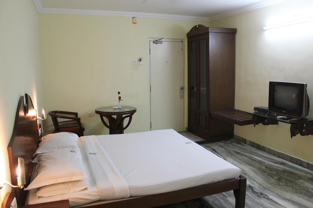 Hotel Emerald Park Chennai Quarto foto