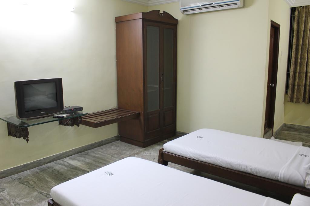 Hotel Emerald Park Chennai Exterior foto
