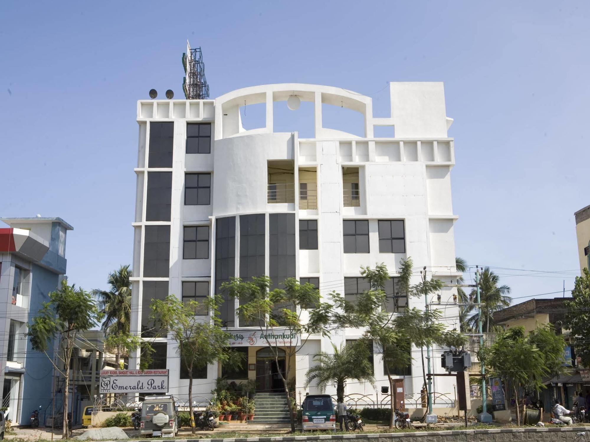 Hotel Emerald Park Chennai Exterior foto